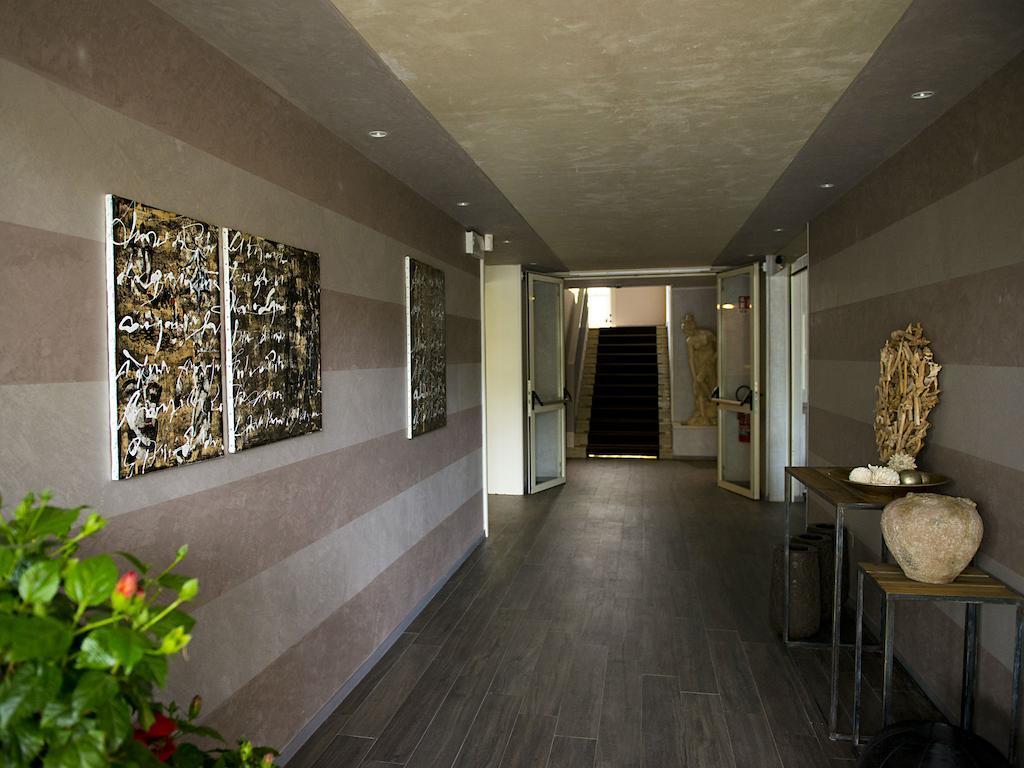 Hotel Parco Милано Мартима Екстериор снимка