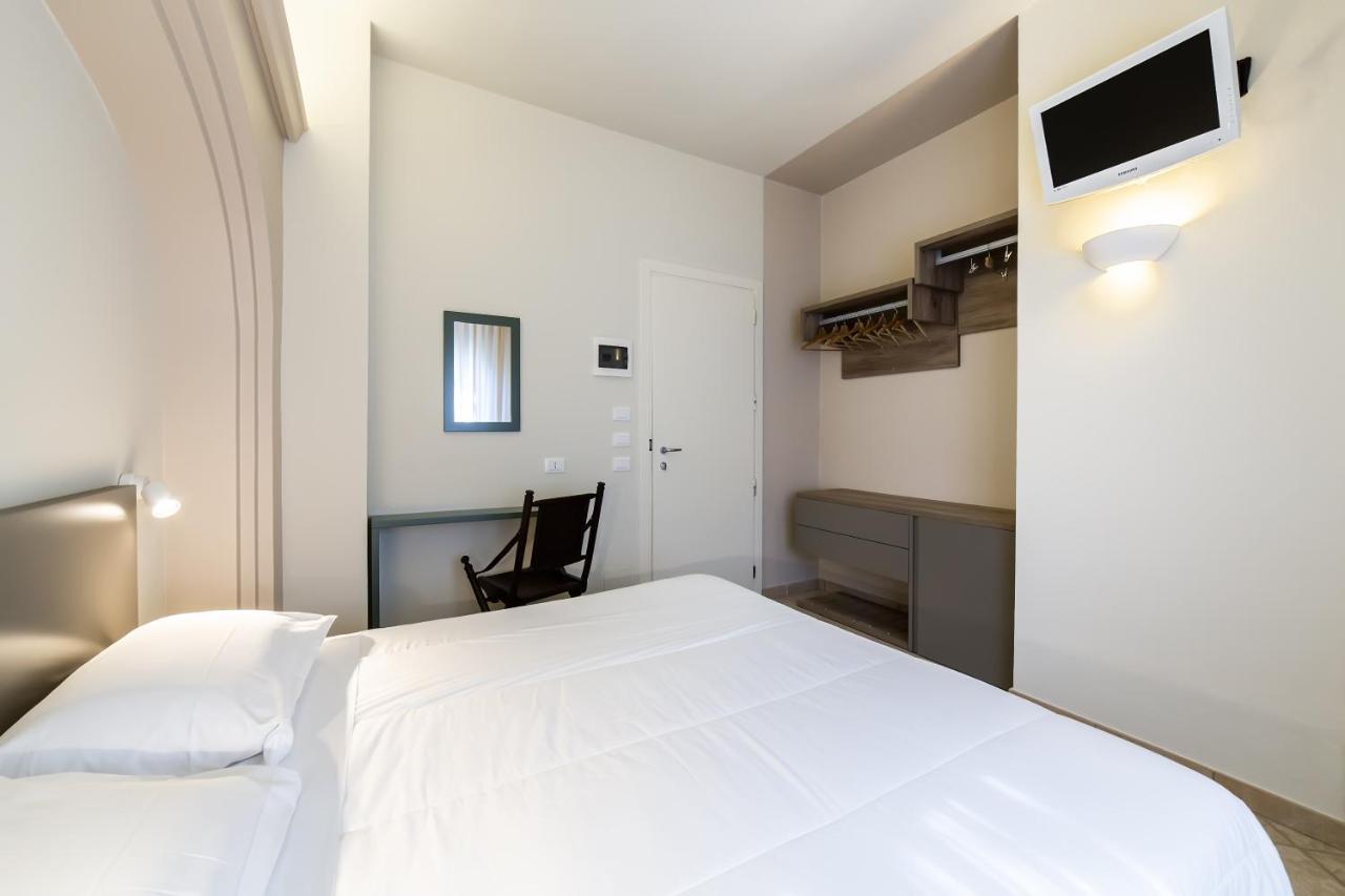 Hotel Parco Милано Мартима Екстериор снимка