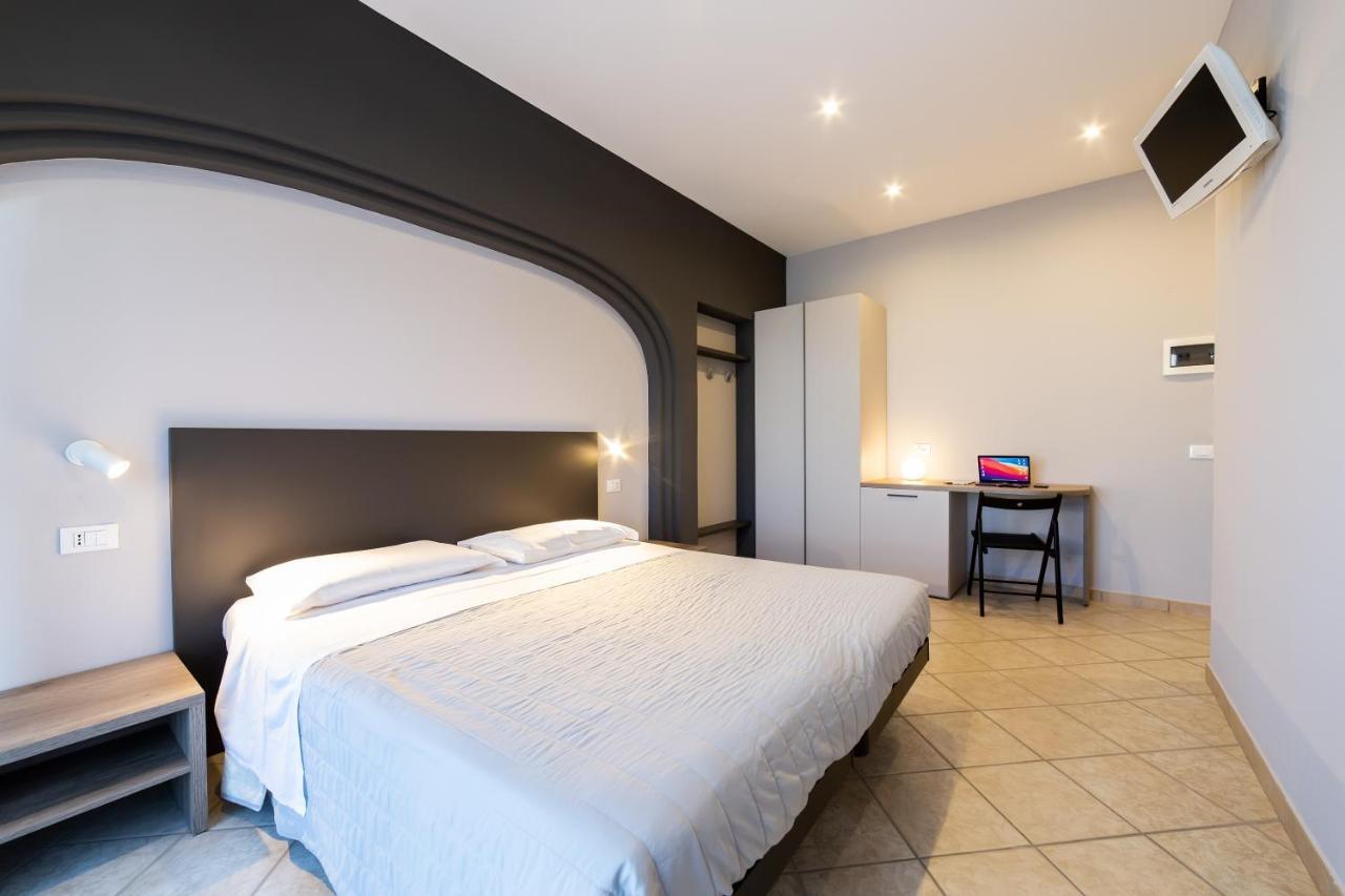 Hotel Parco Милано Мартима Екстериор снимка