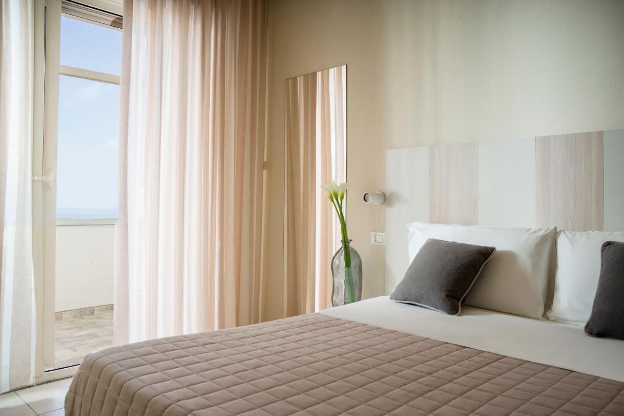 Hotel Parco Милано Мартима Екстериор снимка