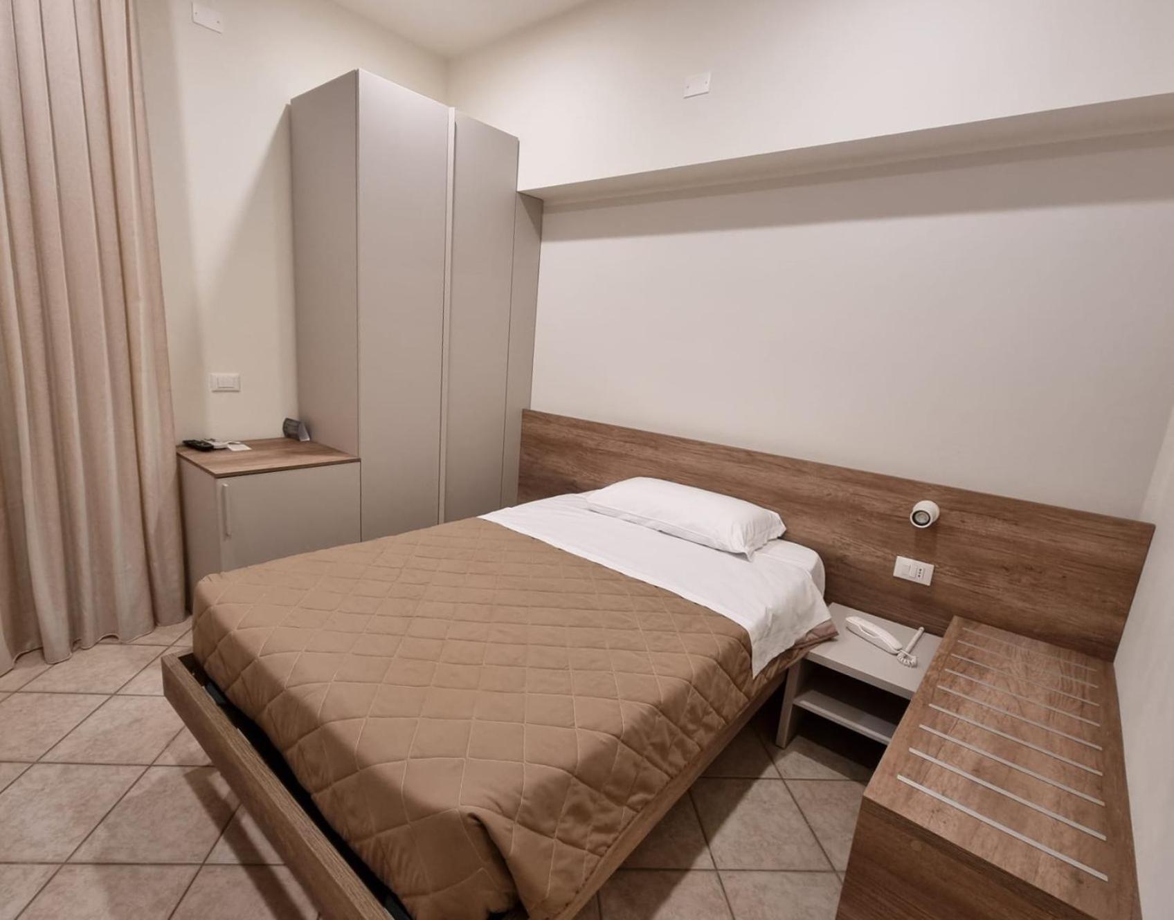 Hotel Parco Милано Мартима Екстериор снимка